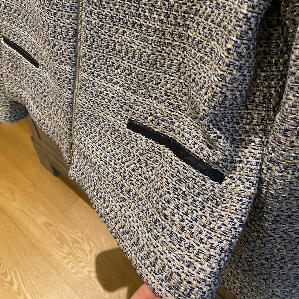 Tweed and Leather Jacket - Picture 13 of 14